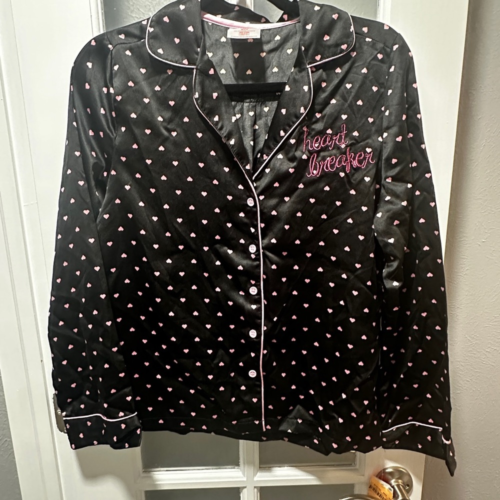 NWT Snooze Button Heat Breaker PJ Top